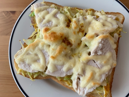 冷凍作り置きトースト！サラダチキンチーズ