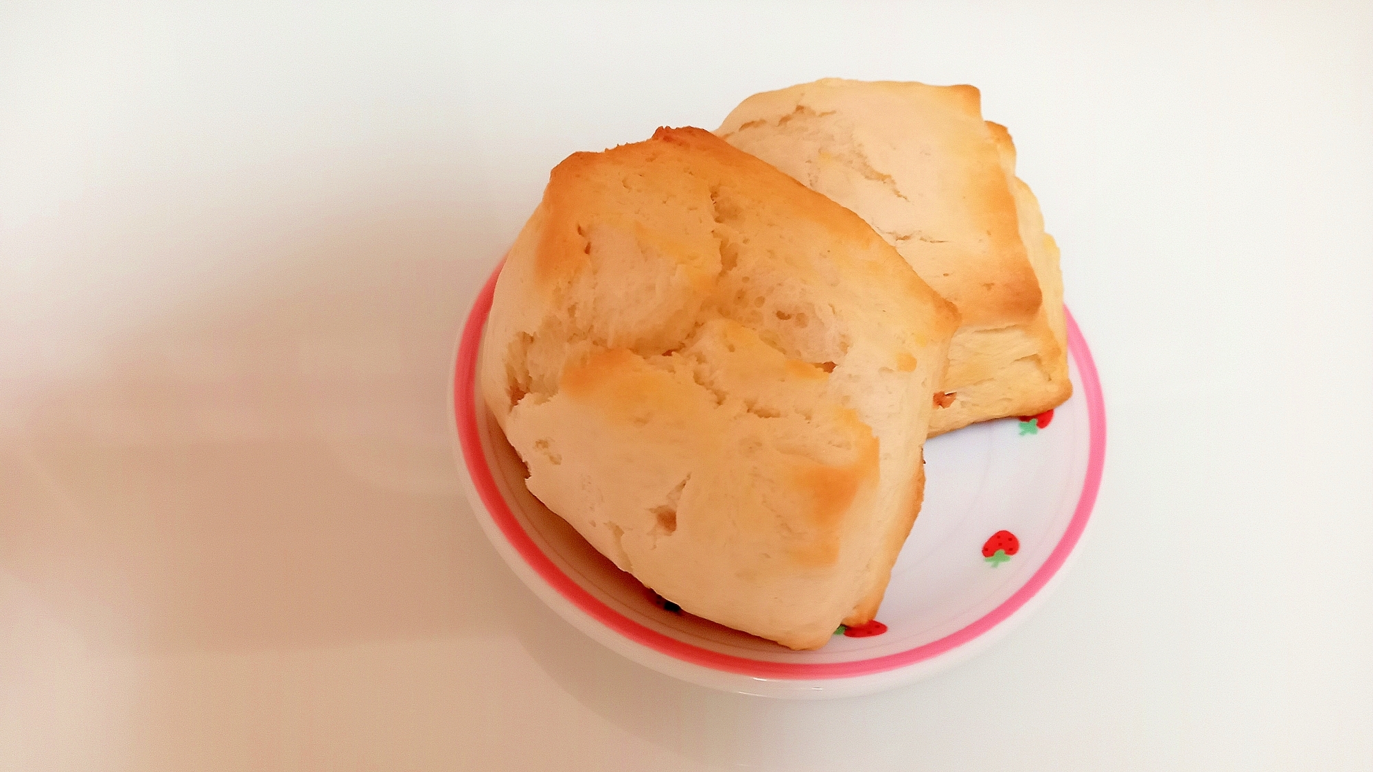 しっとりふんわり生クリームスコーン