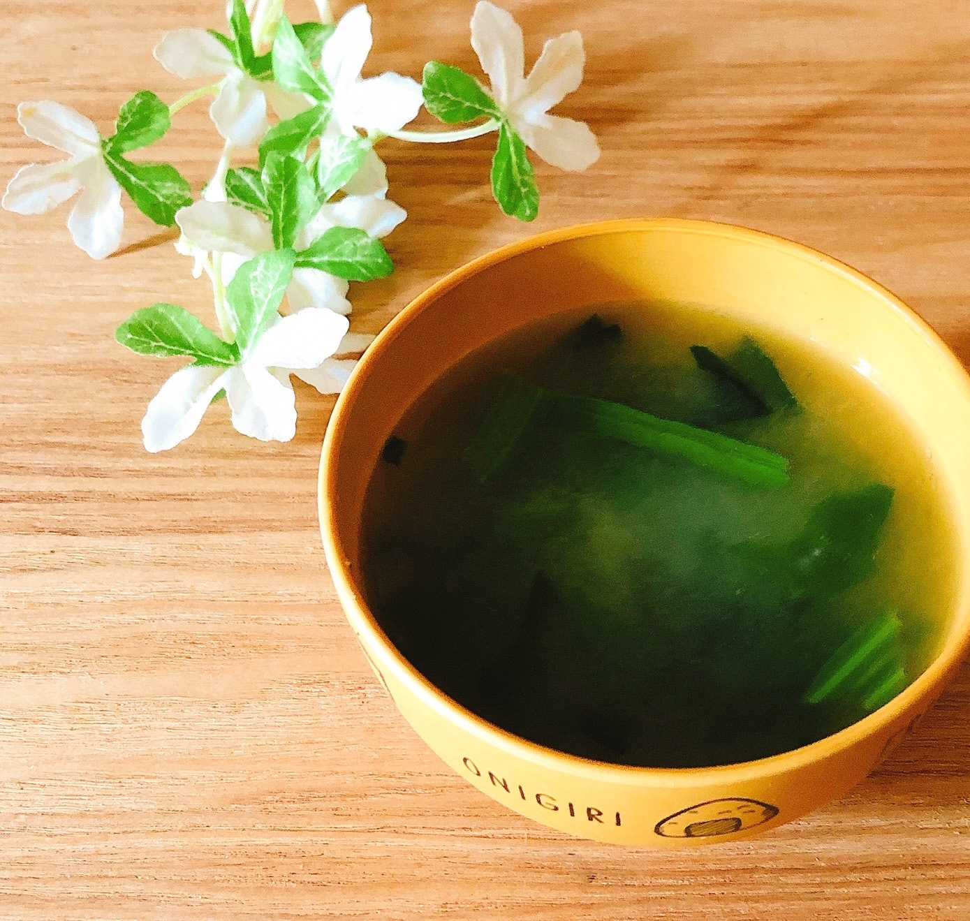 ほうれん草とわかめの味噌汁✧˖°