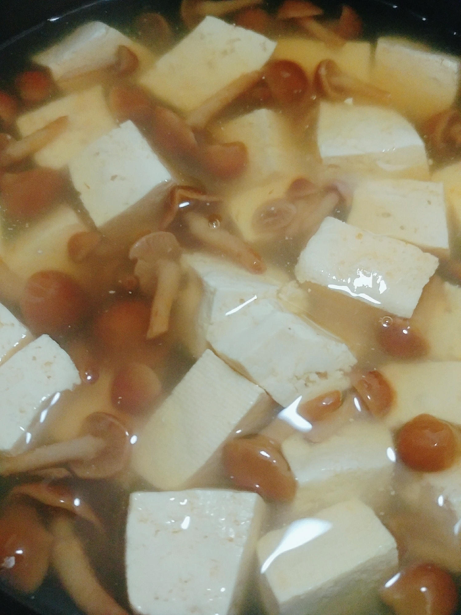 だし香る☆なめこと豆腐のスープ