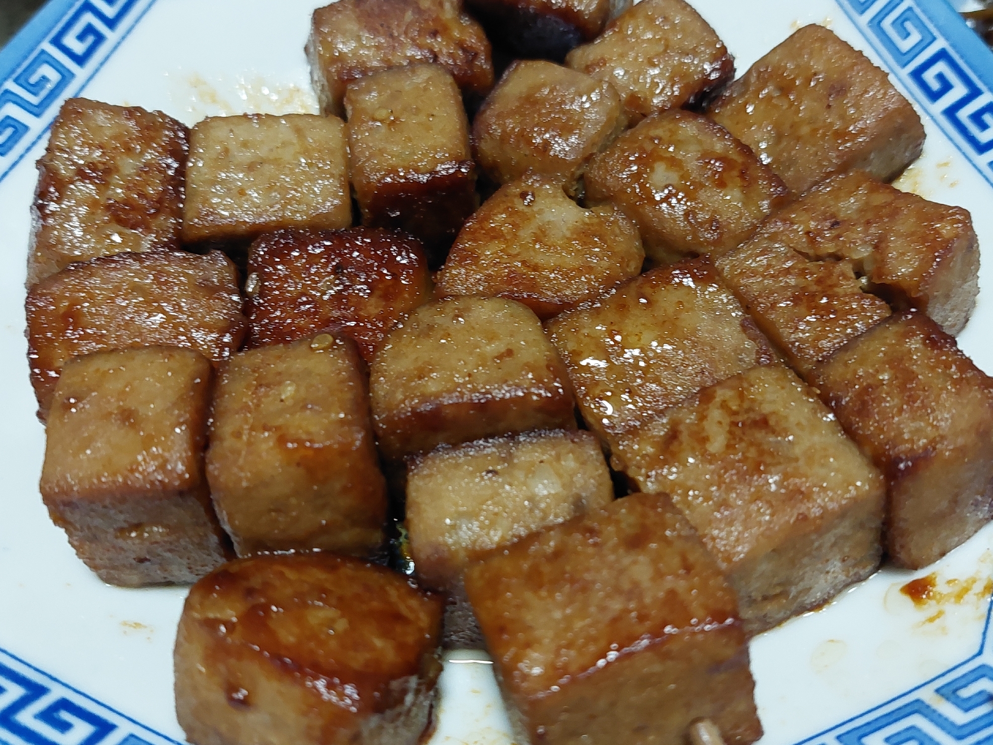 焼肉のタレでサイコロステーキ