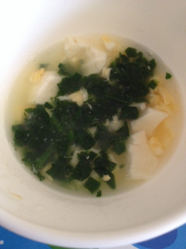 離乳食☆ほうれん草と豆腐と卵のスープ