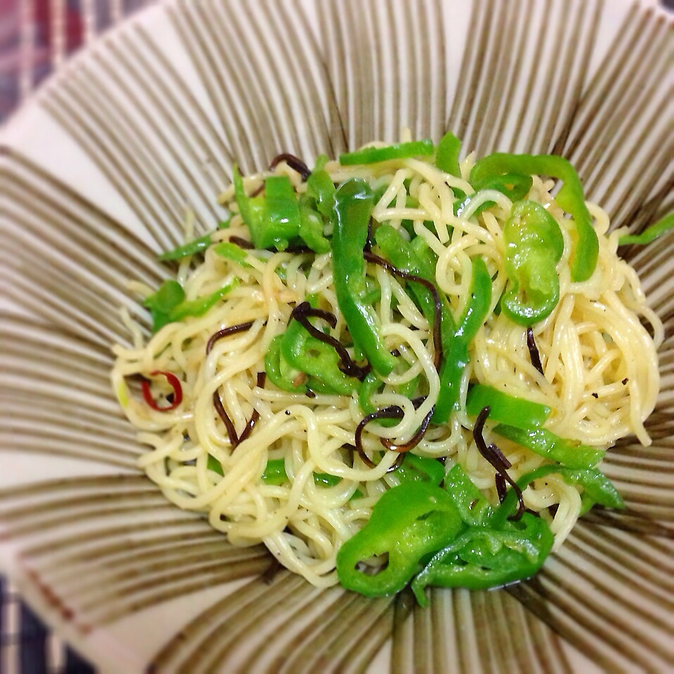 美味しすぎる！ペペロンチーノ風焼きそば