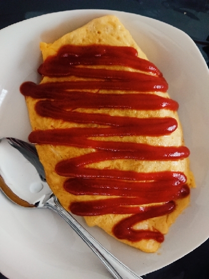 トマトライスは炊飯器におまかせ！簡単オムライス♪