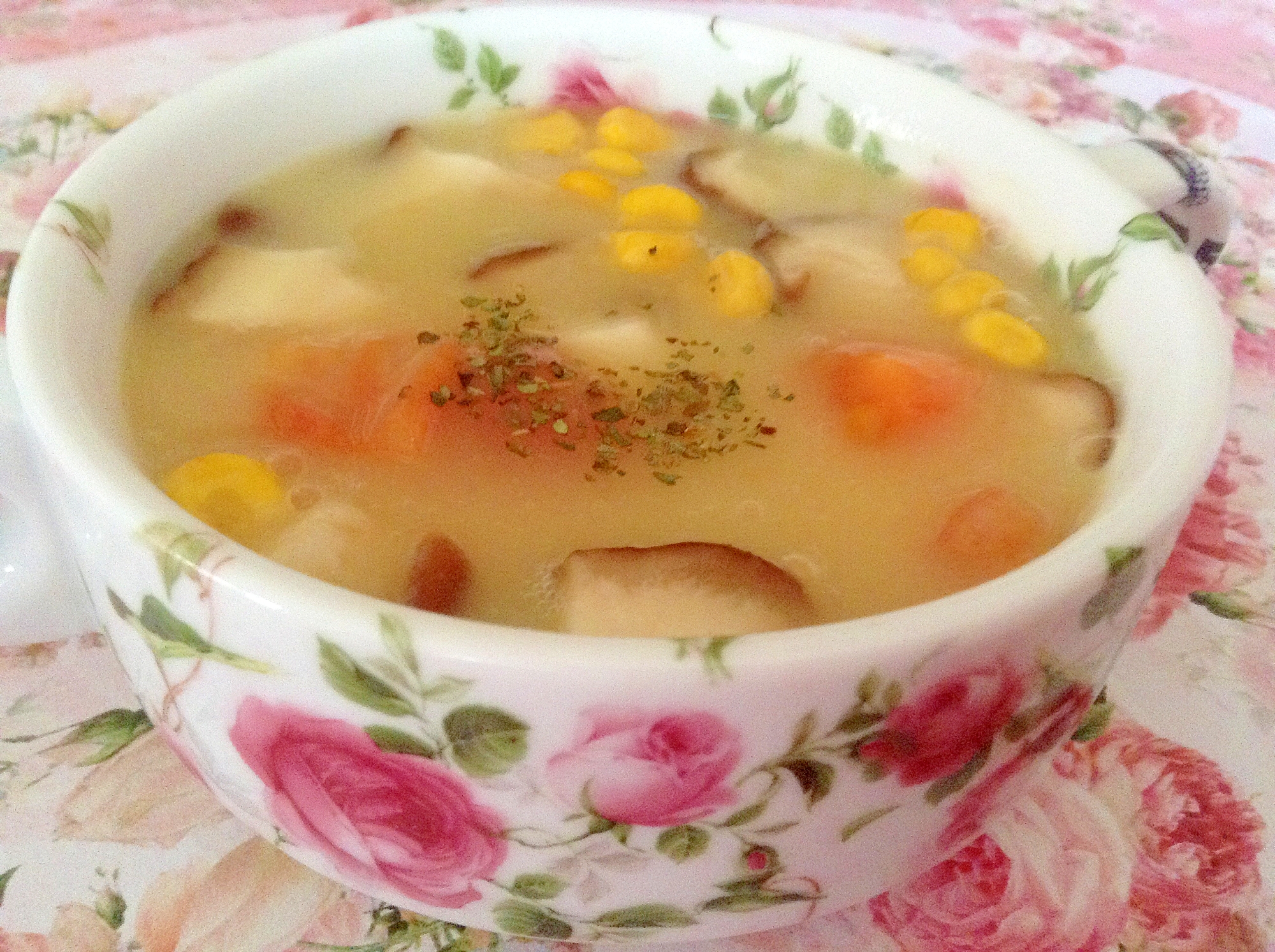 椎茸とトマトのコーンスープ♡