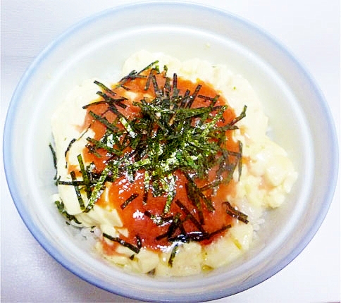 豆腐と明太子の明太マヨ豆腐丼