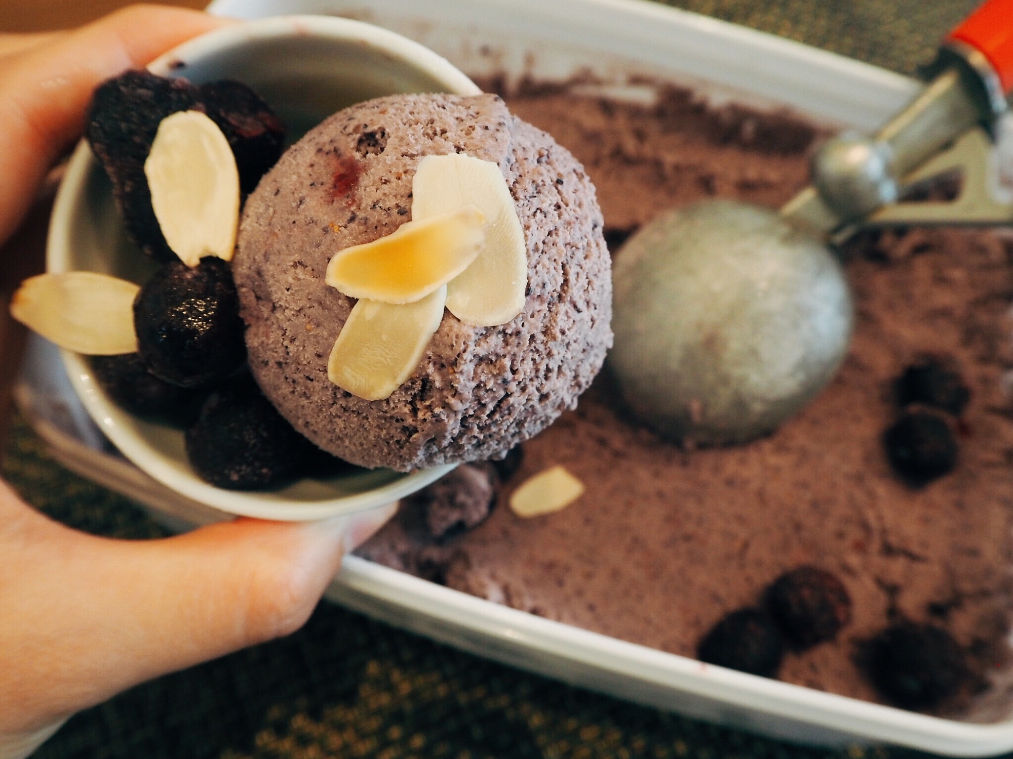 ブルーベリーとマスカルポーネのアイスクリーム