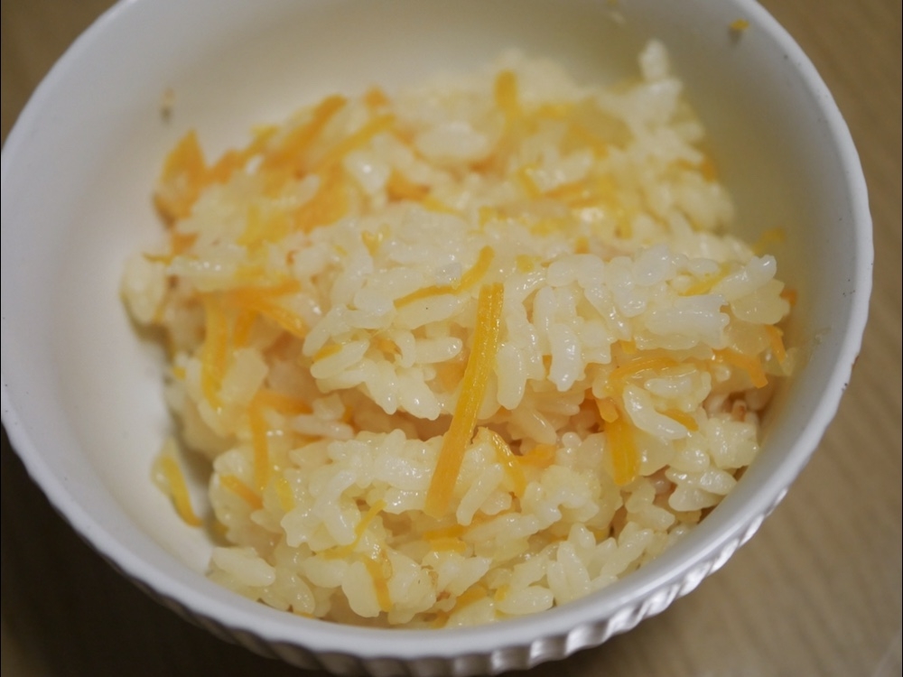 にんじんと玉ねぎの炊き込みご飯