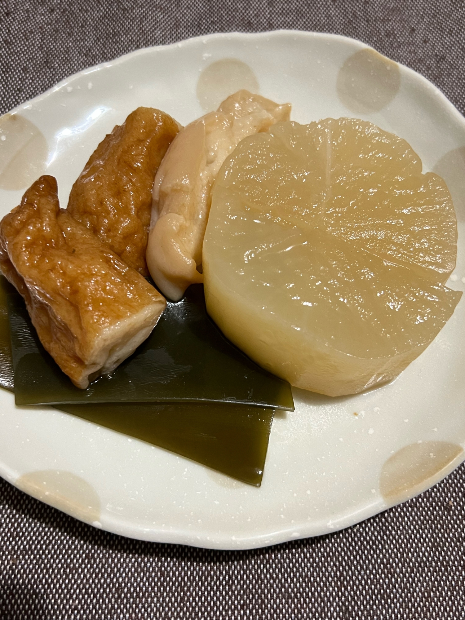 圧力鍋で♪昆布と大根とイカ天の煮物