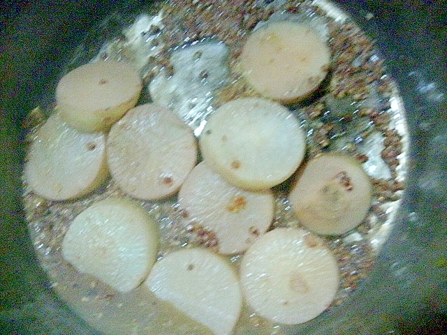 大根のタカキビブイヨン煮