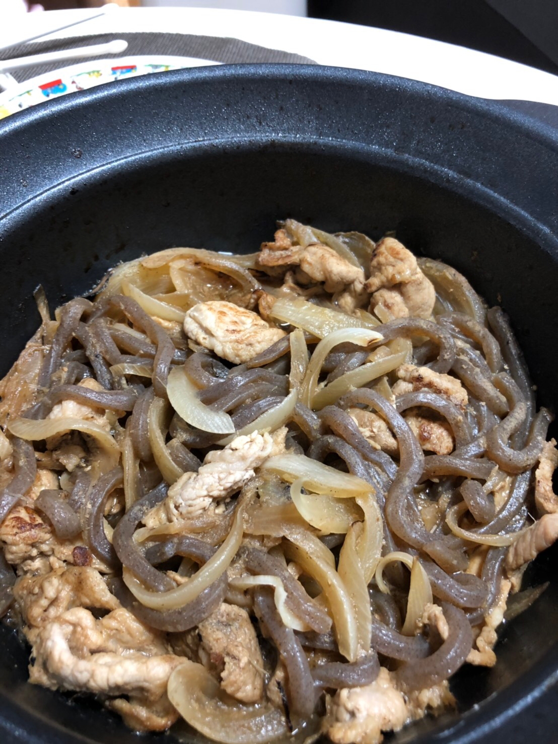 豚肉と糸コンニャクの煮物