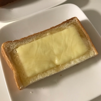チーズとハチミツ、初めての組み合わせでしたが、子どもが「おいしい」と言ってくれて良かったです！
