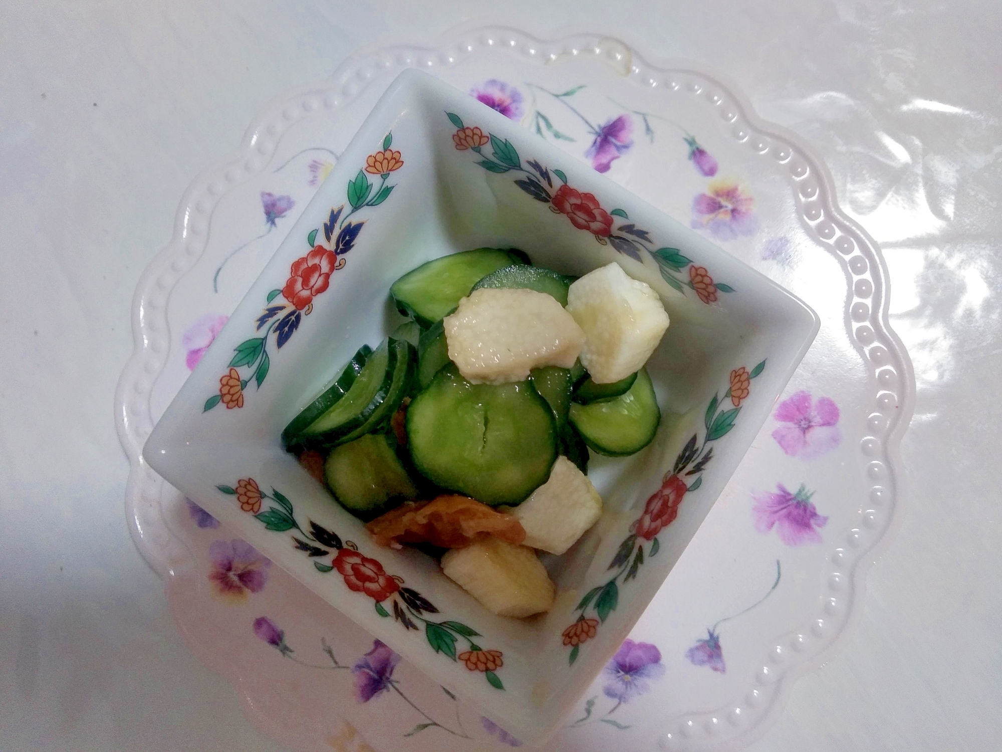 素朴！きゅうりと長芋の梅干し和え