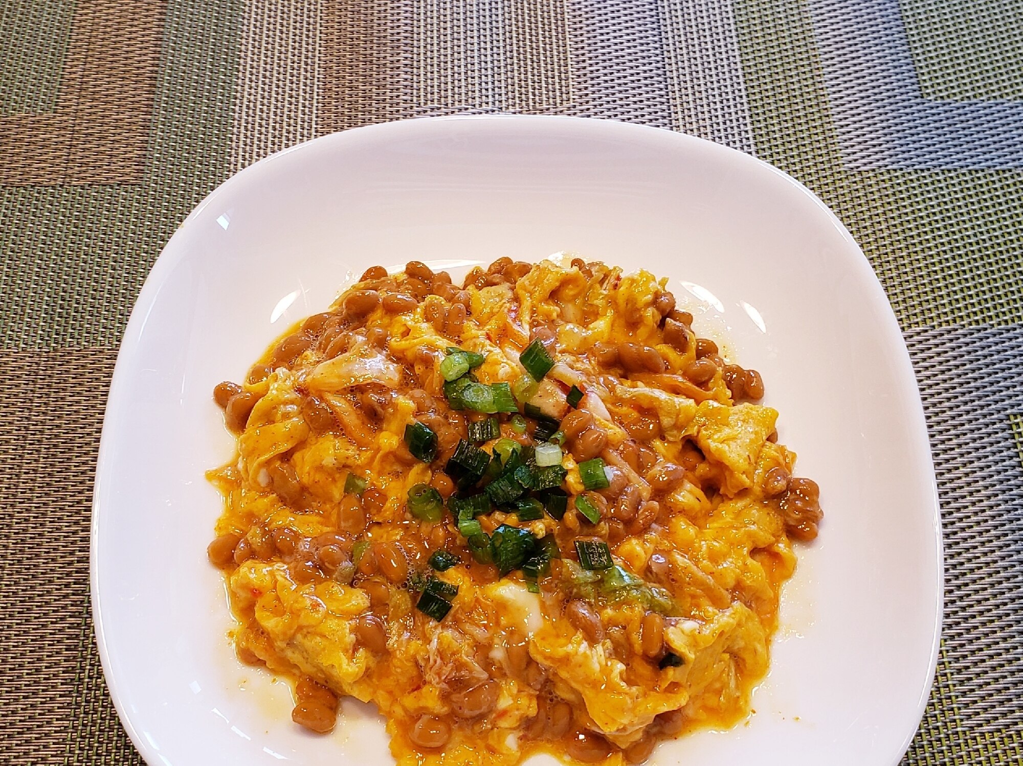 とろ～り半熟！キムチ納豆 スクランブルエッグ レシピ・作り方 by のりばあ .*˚｜楽天レシピ