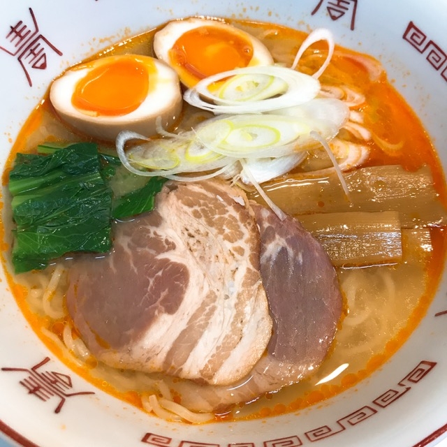 小松菜と煮玉子の☆ぴりっと辛い味噌ラーメン