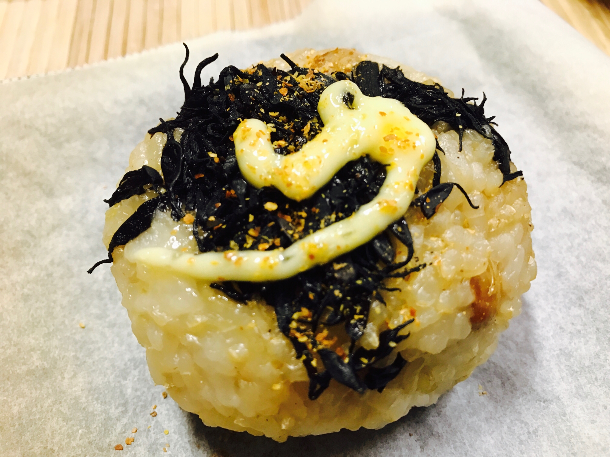 おつまみに！ひじきマヨ大豆焼きおにぎり