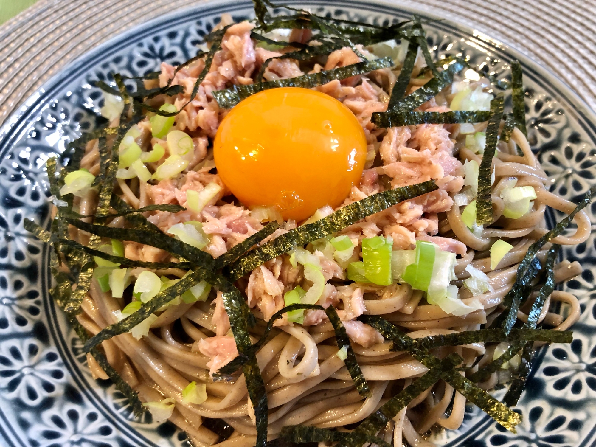 在宅ランチ♪変わり種蕎麦 油そば風の濃い味ツナ蕎麦