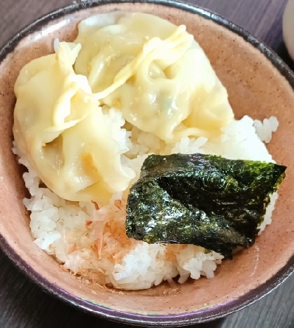 餃子♪海苔丼✧˖°