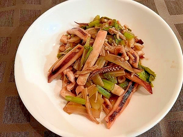 イカとセロリのアジアン炒め
