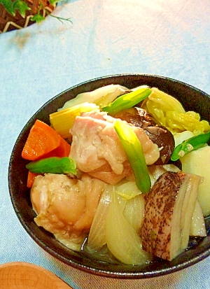 うどんスープの素で簡単☆セロリ入り鶏肉と野菜の煮物