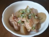 鶏むね柔らか♡香ばしい♡鶏むね肉と大根の炒め煮