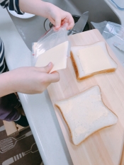 簡単 食パン 寒い日のグリルチーズ レシピ 作り方 By てぉちゃん 楽天レシピ