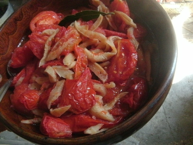 トマトと切干のローレル煮