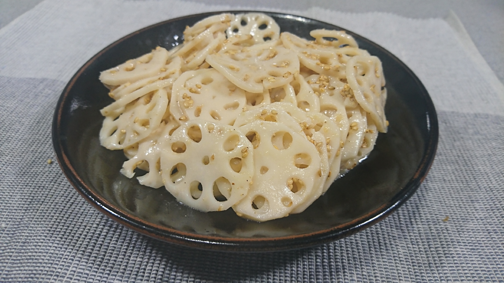 ダイエットに レンコンの胡麻ドレッシング和え レシピ 作り方 By かんたん料理 楽天レシピ