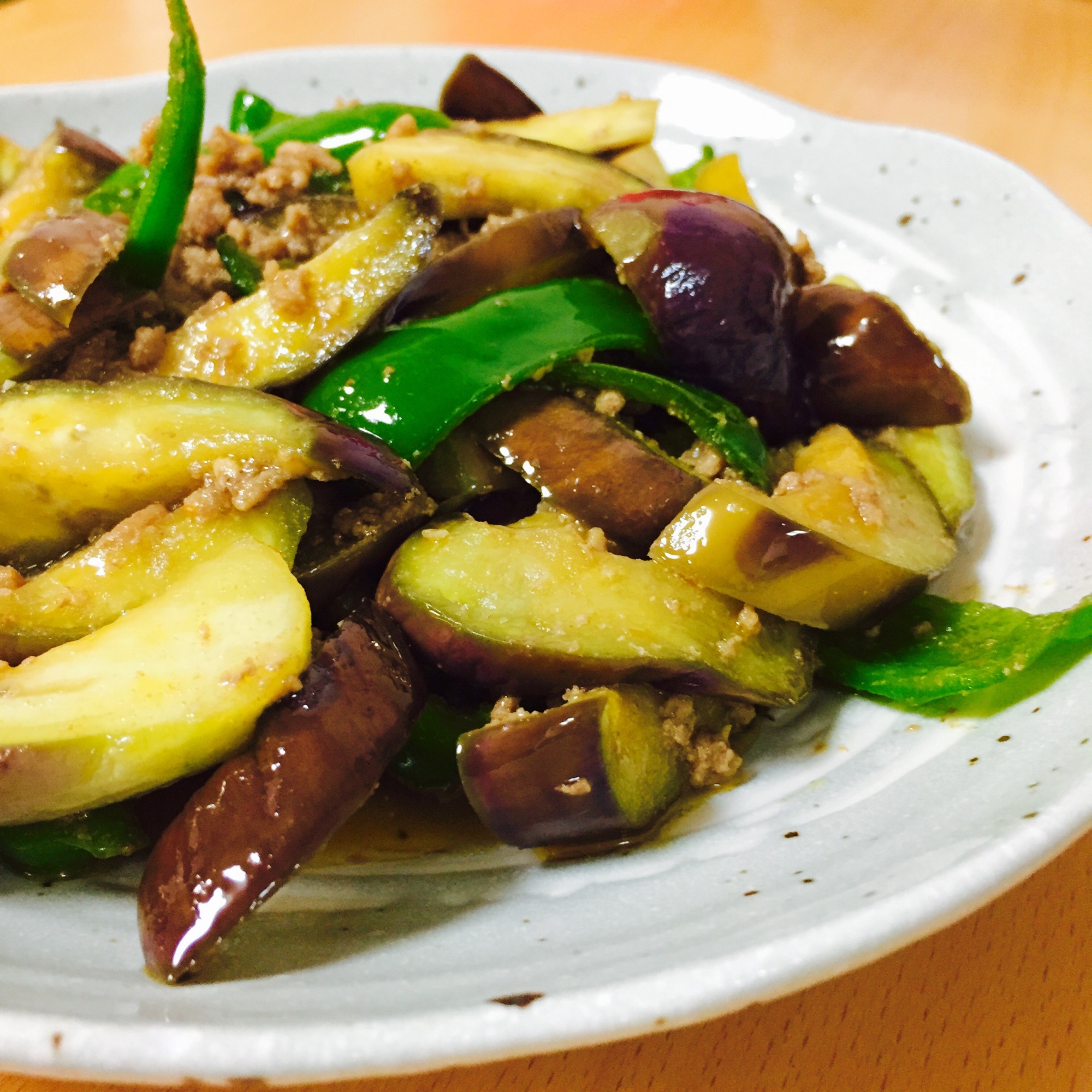 簡単すぎる！茄子の中華炒め