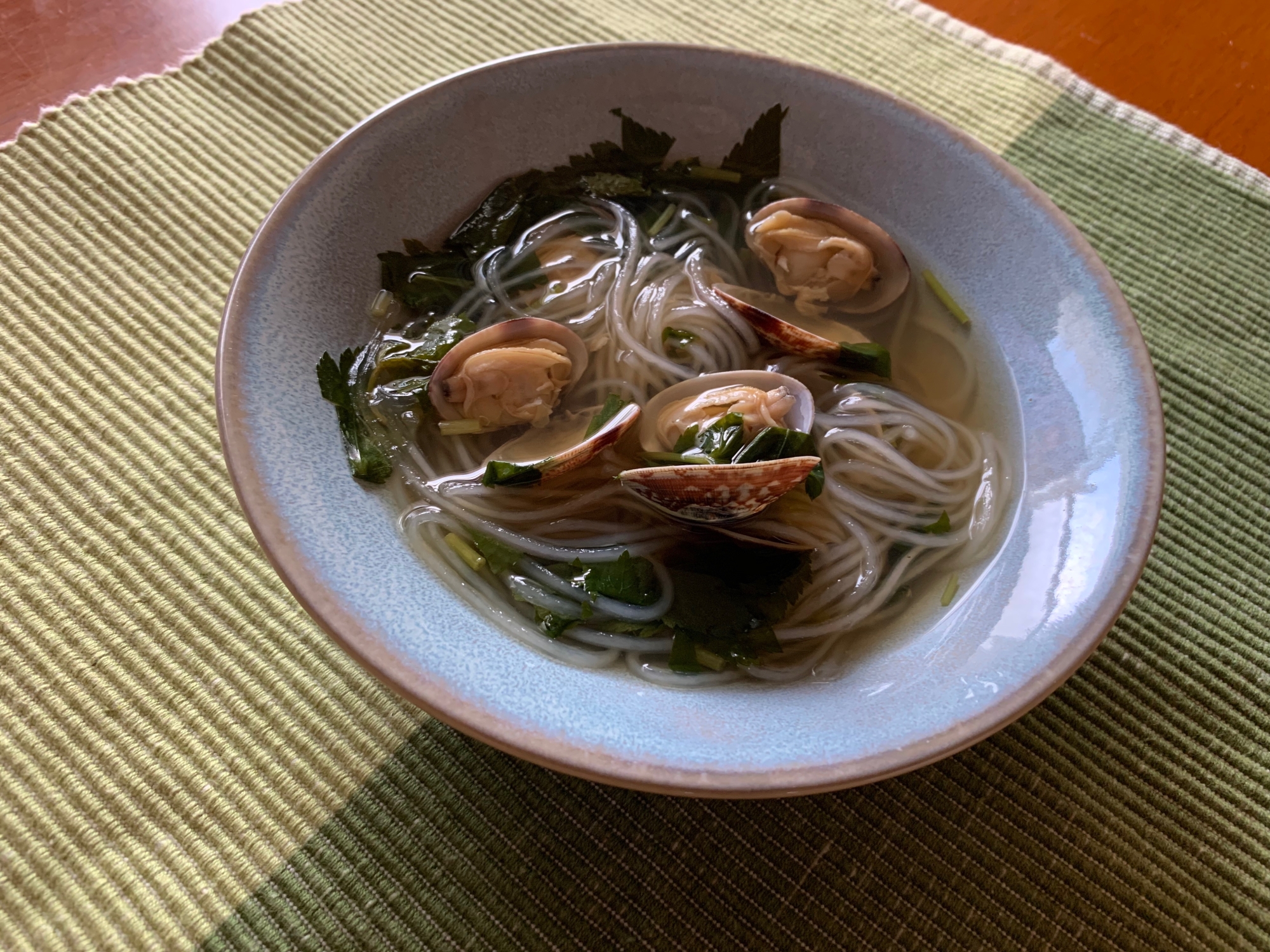 超カンタン&旨味たっぷり！あさりと春雨のすまし汁