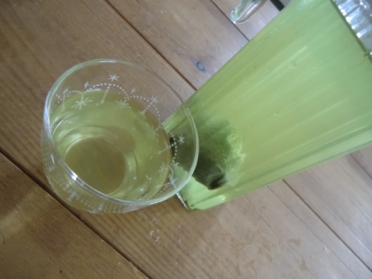 アレンジＯＫありがとう～☆昨日も水出し♪
水出しで、残っている緑茶が美味しく消費出来てるよ（*^^*)/