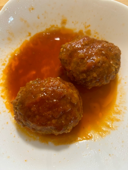 挽き肉とケチャップで簡単煮込みハンバーグ♪