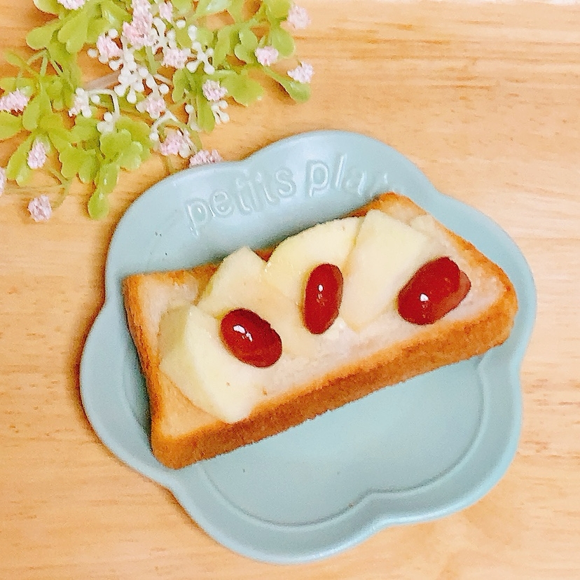 りんご金時豆♪国産チーズピザトースト❤