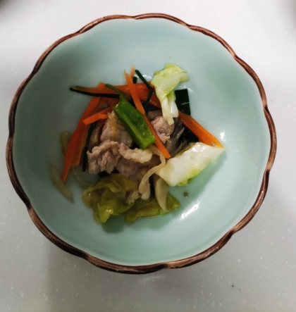 豚肉と野菜のにんにく炒め°･:✿.*.