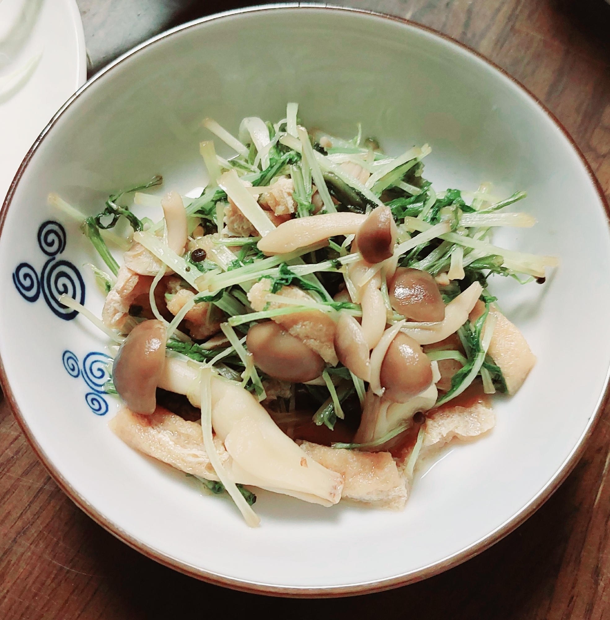 簡単☘️水菜&しめじの煮物☘️