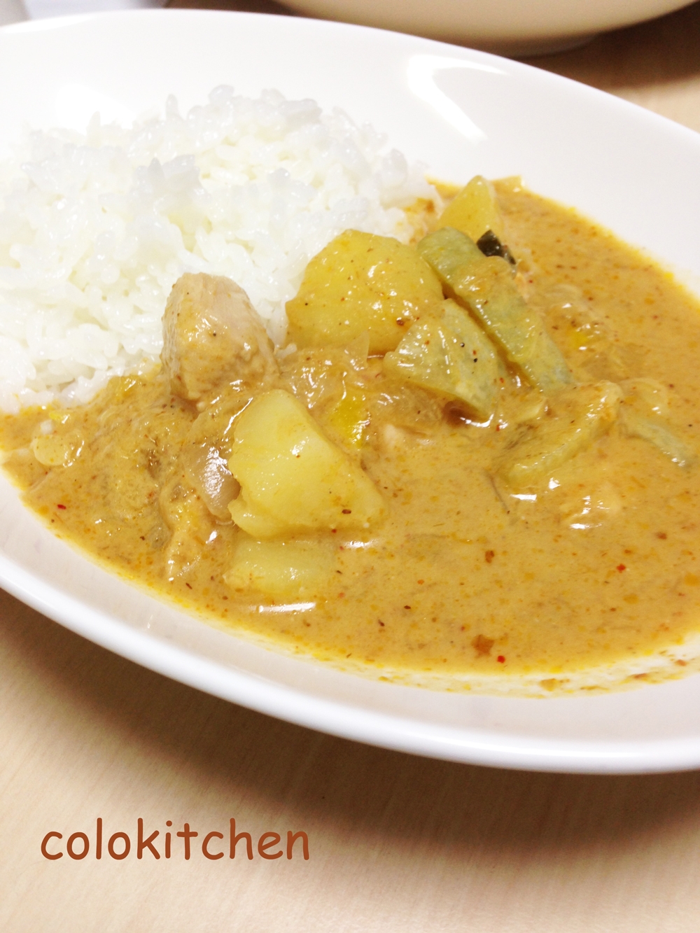 辛くてスパイシー!!夏野菜パネンカレー