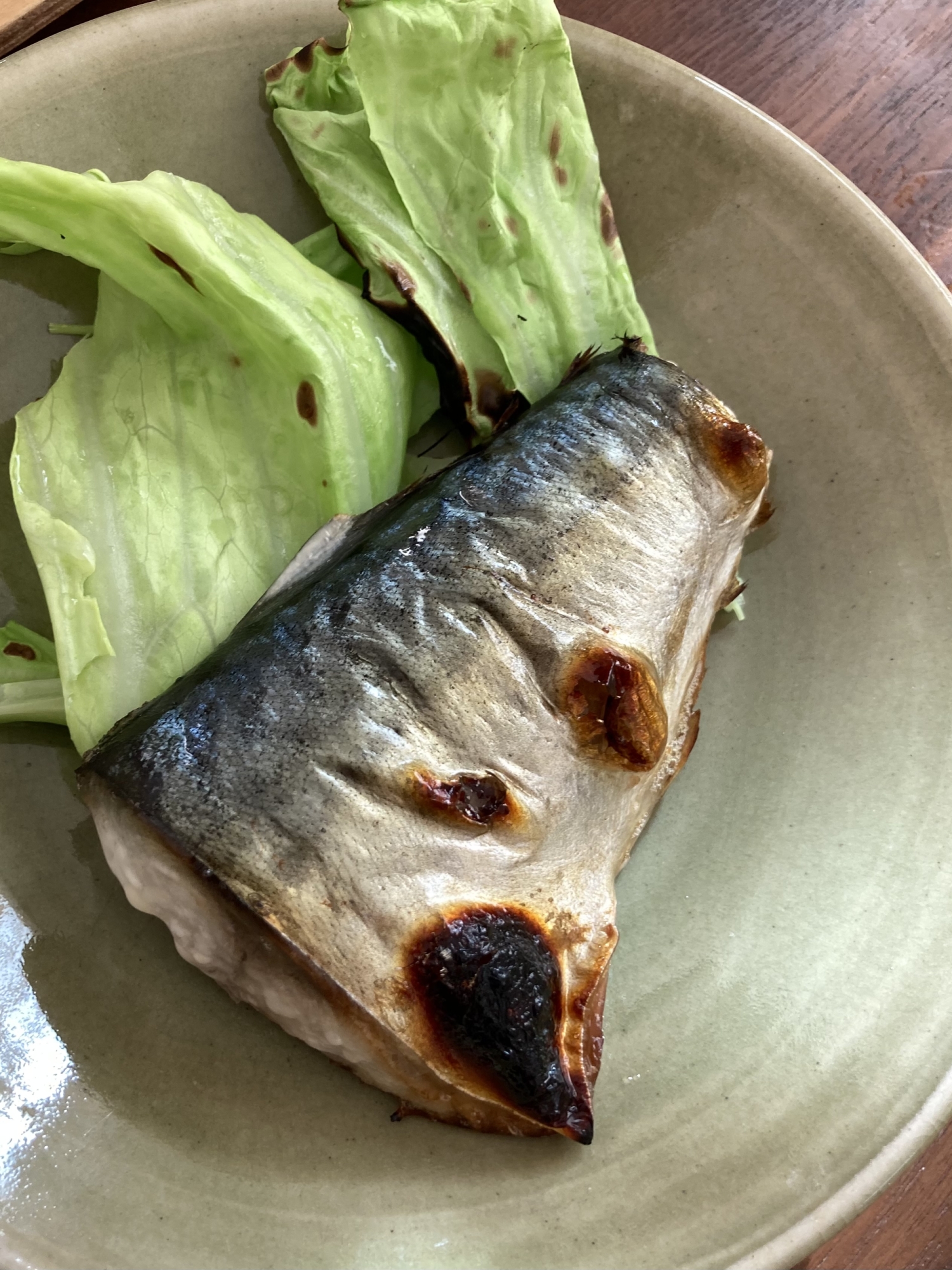 魚焼きグリルで鯖とキャベツ焼き