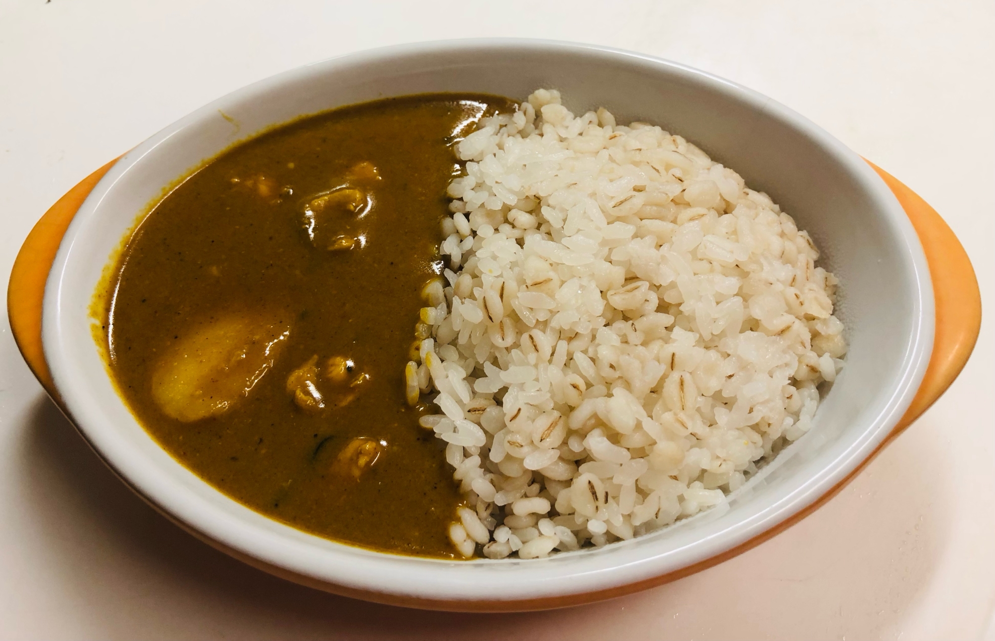 残ったクリームシチューで♪スパイシークリームカレー