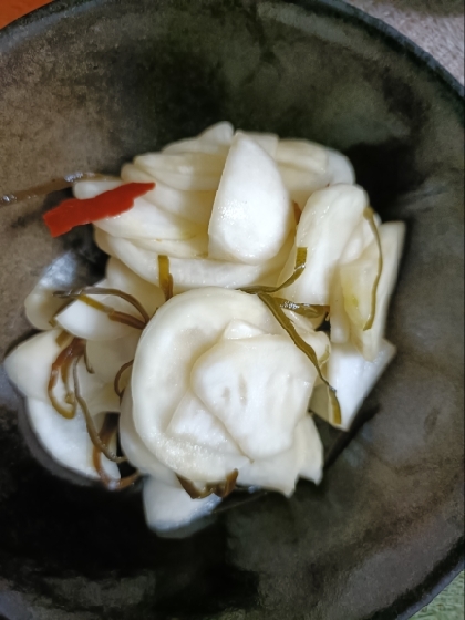 ポリ袋で簡単作り置き♪だし風味のカブの浅漬け