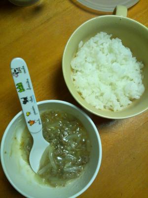 幼児食　そぼろとモヤシのあんかけ丼