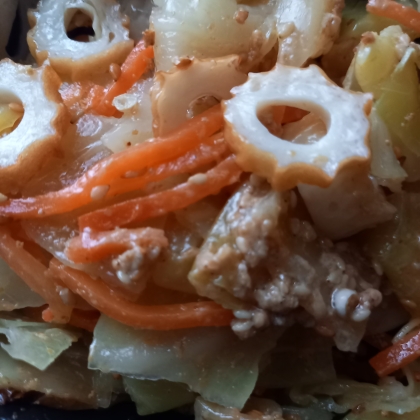 レンジで簡単ᕷ*野菜とちくわのごま味噌和えꕤ୭*