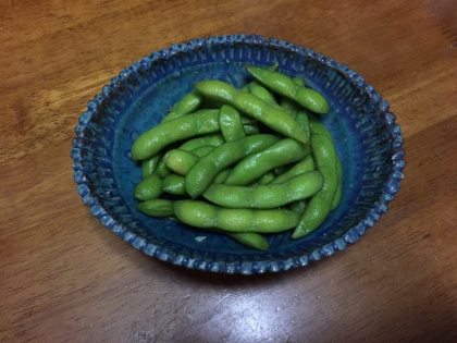 冷凍保存できるのが嬉しいです。枝豆の美味しい季節堪能したいと思います！