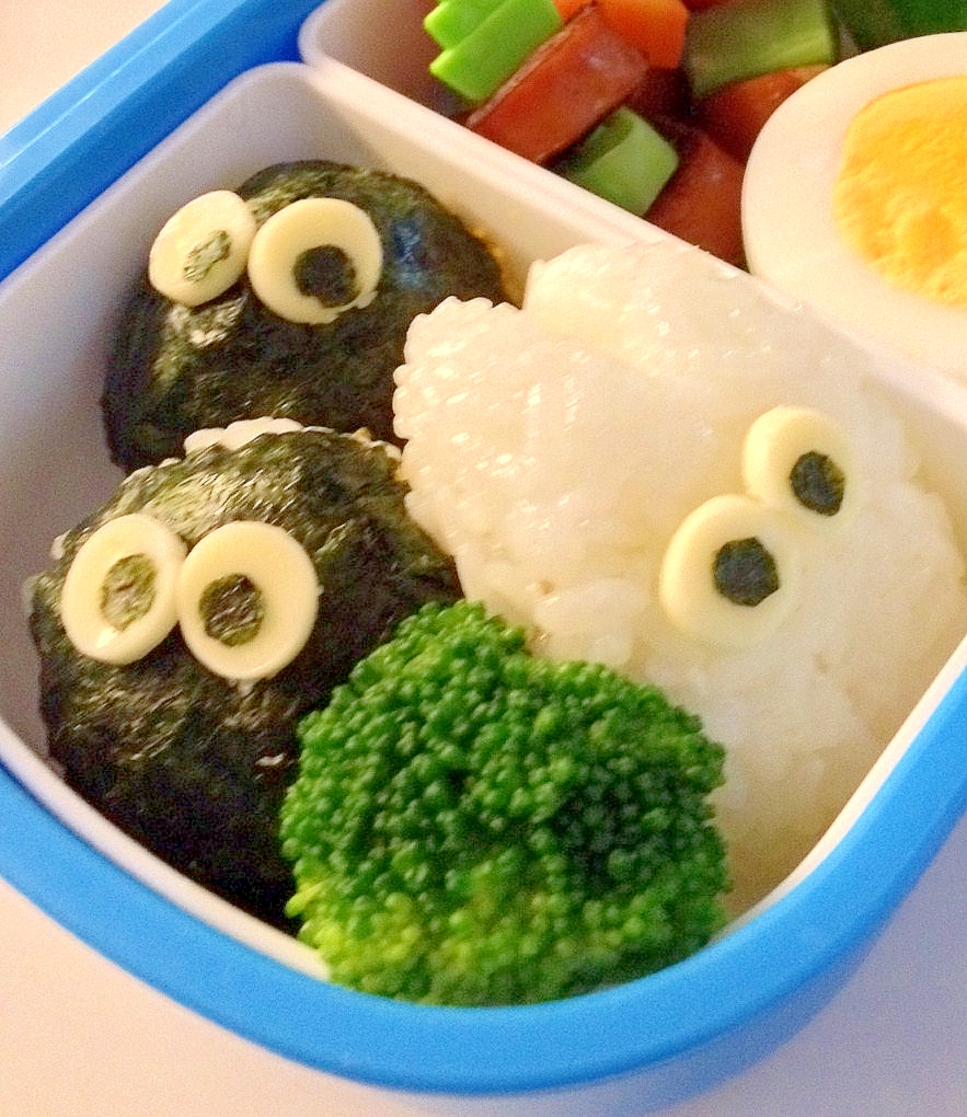 キャラ弁 小トトロとまっくろくろすけ弁当 レシピ 作り方 By かな5326 楽天レシピ キャラ弁 小トトロとまっくろくろすけ弁当 レシピ 作り方 By かな5326 楽天レシピ