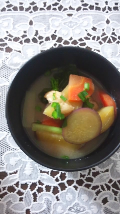 にんじんも入れました。
サツマイモが美味しいですね。