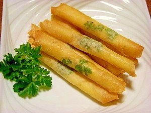 普通でスミマセン チーズとハーブのスティック春巻 レシピ 作り方 By ブルーボリジ 楽天レシピ 普通でスミマセン チーズとハーブのスティック春巻 レシピ 作り方 By ブルーボリジ 楽天レシピ