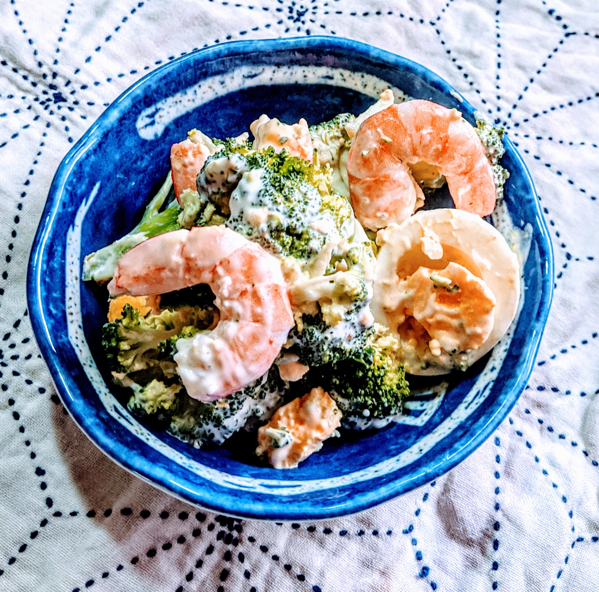 ブロッコリーと卵の海老サラダ