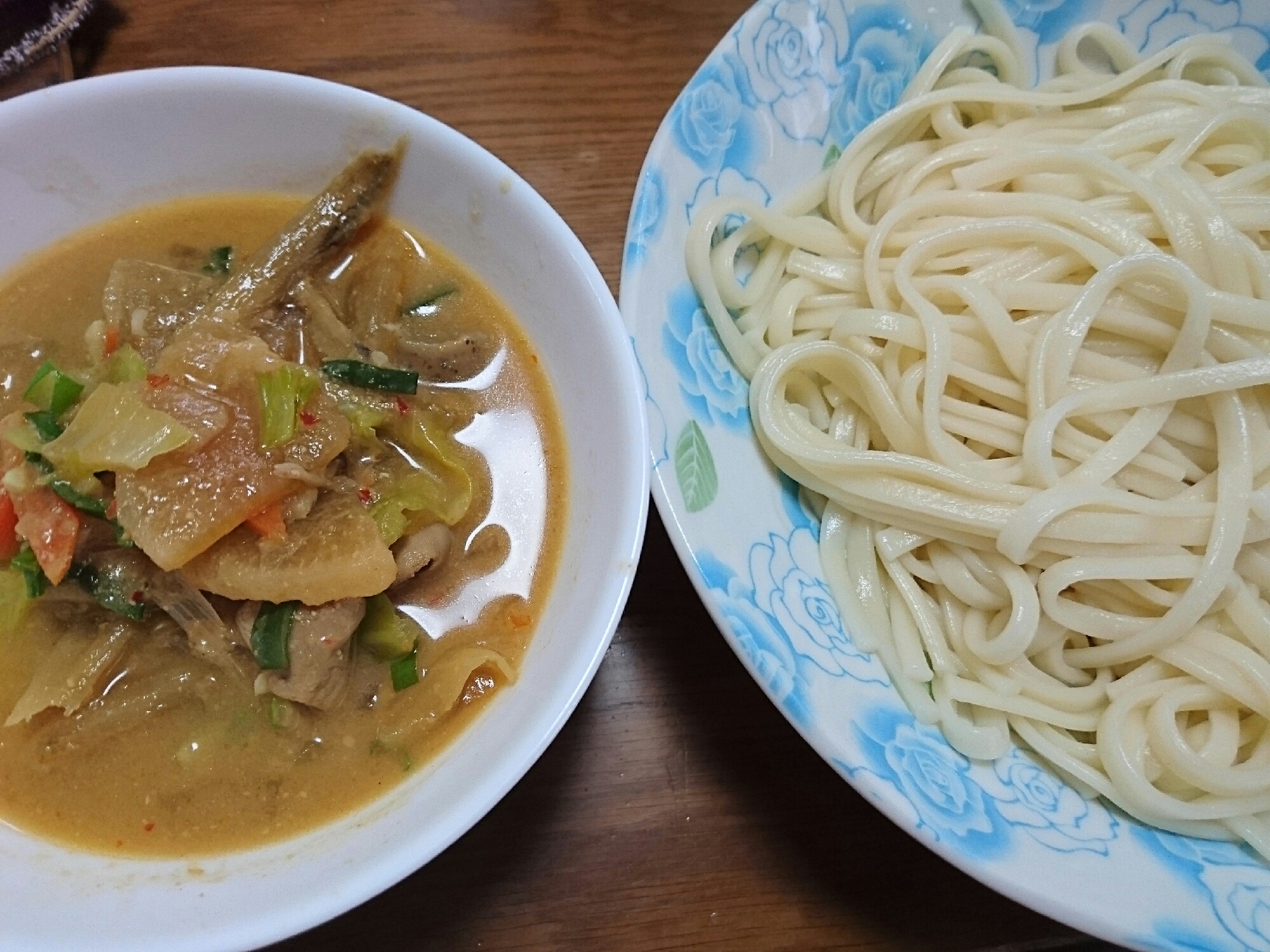 うどん～もつ煮込みをつけ汁に～