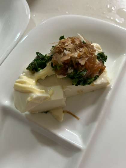 モロヘイヤとお豆腐でねばねば冷奴
