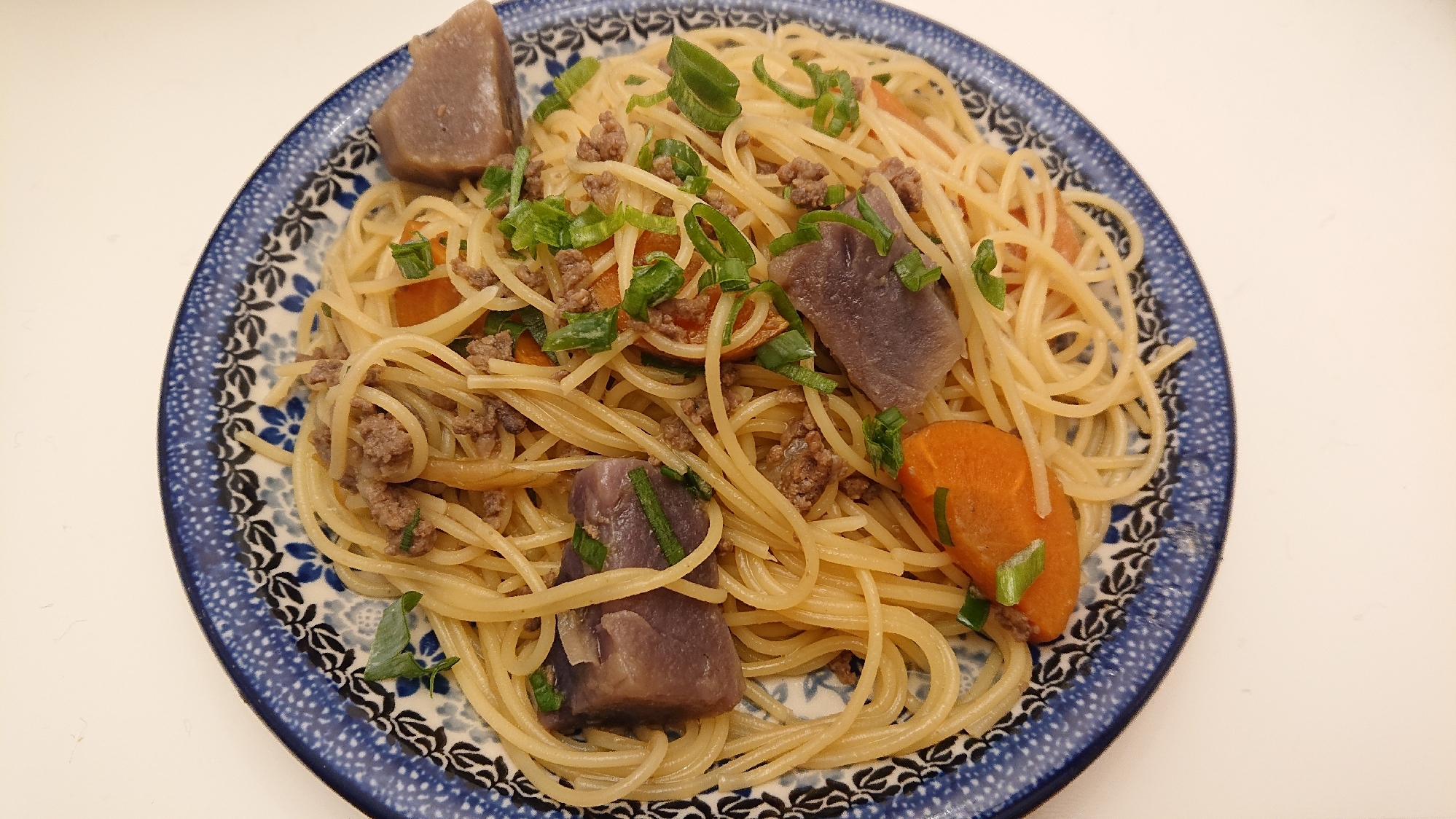 ハロウィンに♥️肉じゃがの残りで和風パスタ