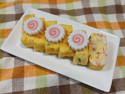 余ったなるとで♡彩り可愛い♡ラーメン風♡玉子焼き